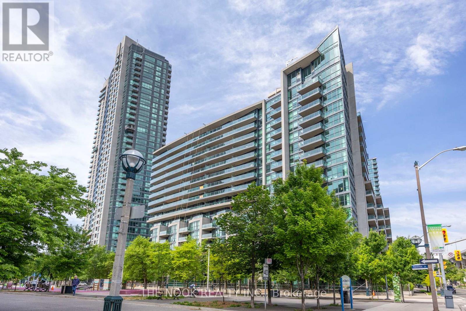 1468 - 209 Fort York Boulevard, Toronto (Niagara), Ontario  M5V 4A1 - Photo 3 - C12140652