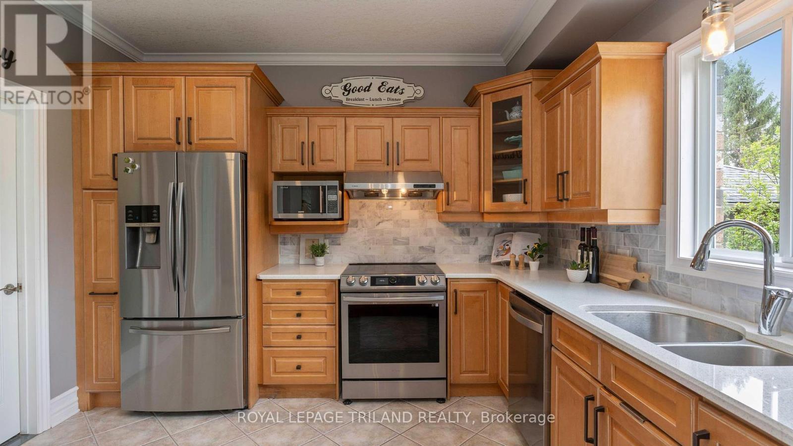 100 Optimist Park Drive, London South (South K), Ontario  N6K 4M1 - Photo 21 - X12140668