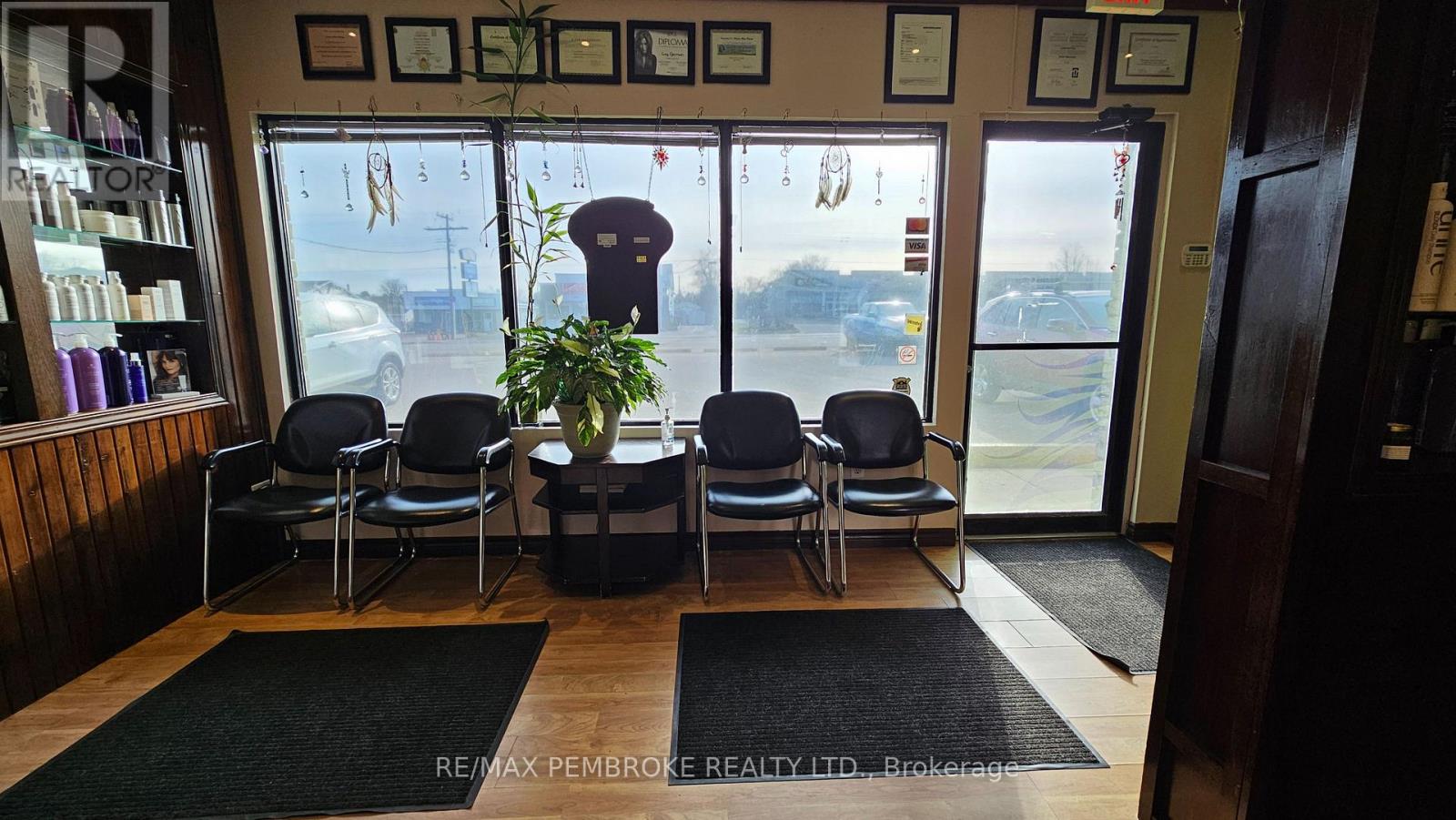Property at C - 3468 PETAWAWA BOULEVARD image 3
