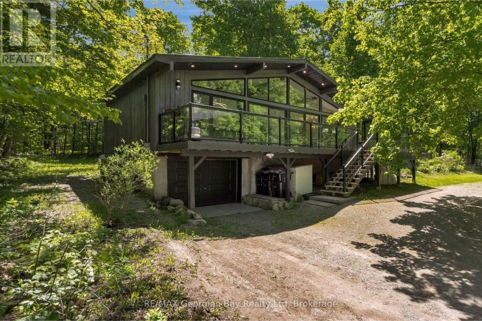 Property at 1745 TWIN OAKS CRESCENT image 1