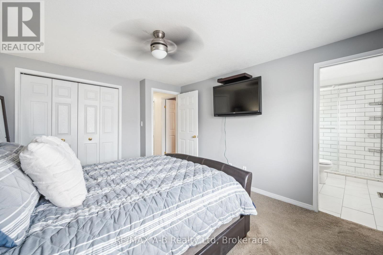 6 Tottenham Street, Kitchener, Ontario  N2R 1V7 - Photo 19 - X12140648