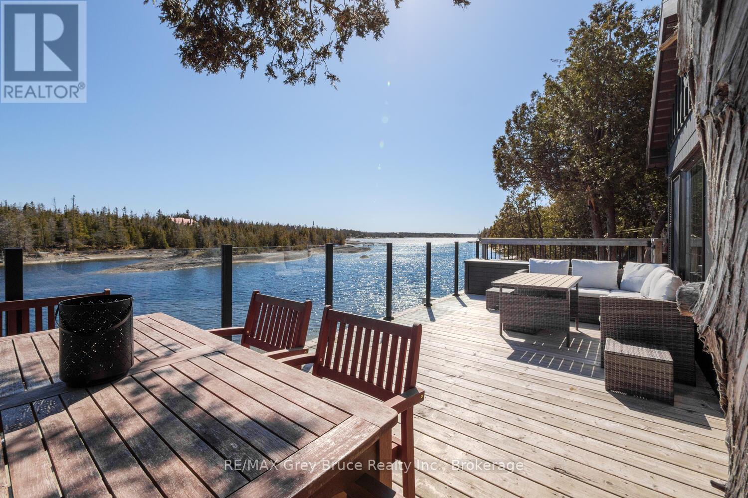 59 Simpson Avenue, Northern Bruce Peninsula, Ontario  N0H 2R0 - Photo 10 - X12140653