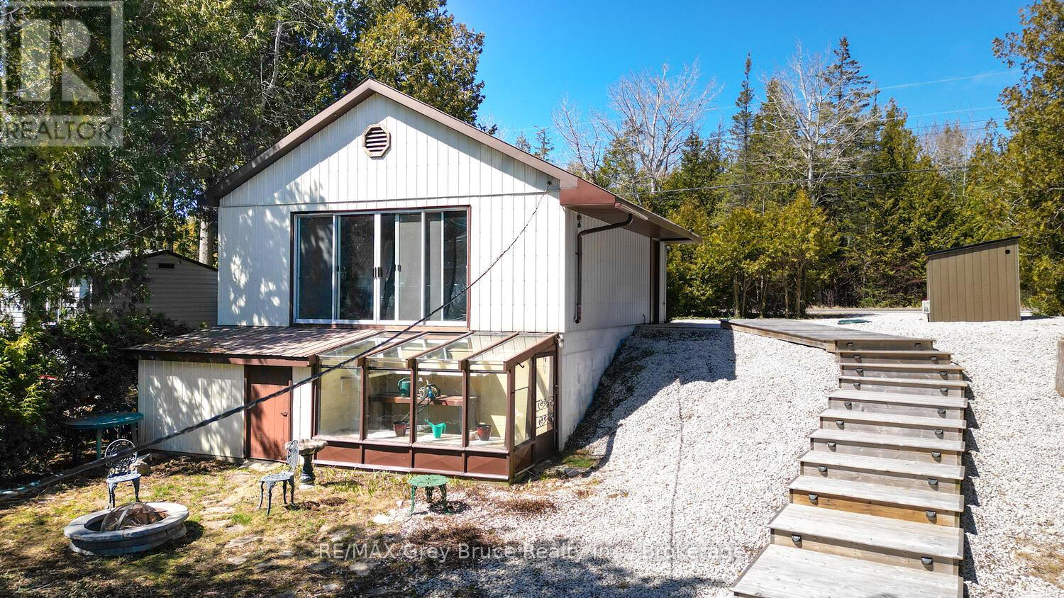 59 Simpson Avenue, Northern Bruce Peninsula, Ontario  N0H 2R0 - Photo 38 - X12140653