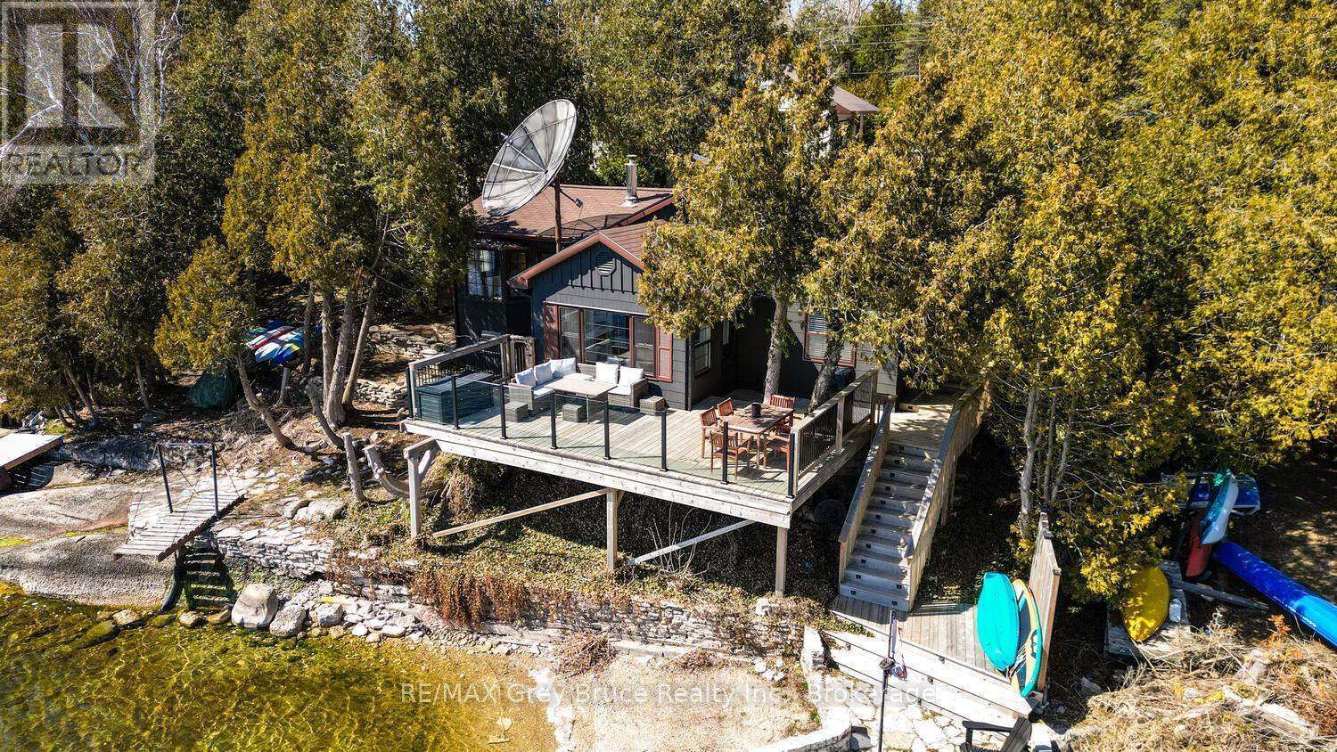 59 Simpson Avenue, Northern Bruce Peninsula, Ontario  N0H 2R0 - Photo 7 - X12140653