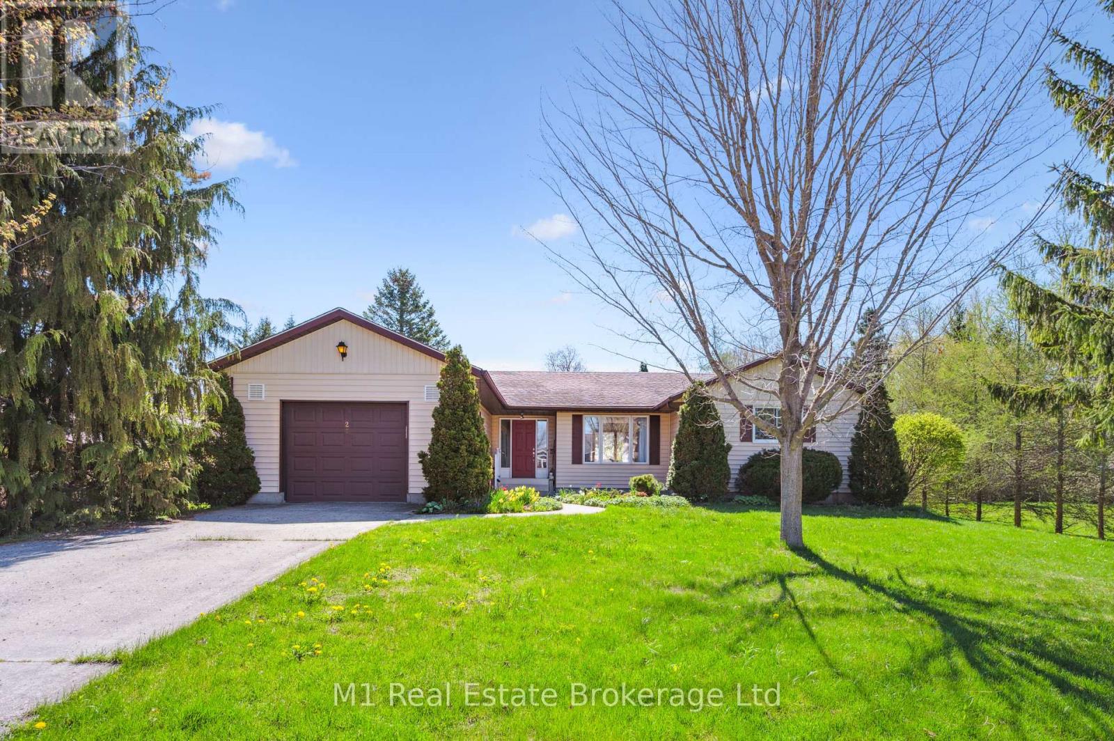27 GEDDES STREET W, Minto, Ontario
