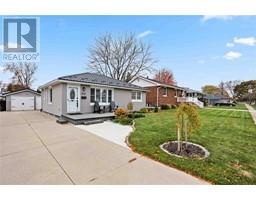 707 CHARLES STREET, Point Edward, Ontario