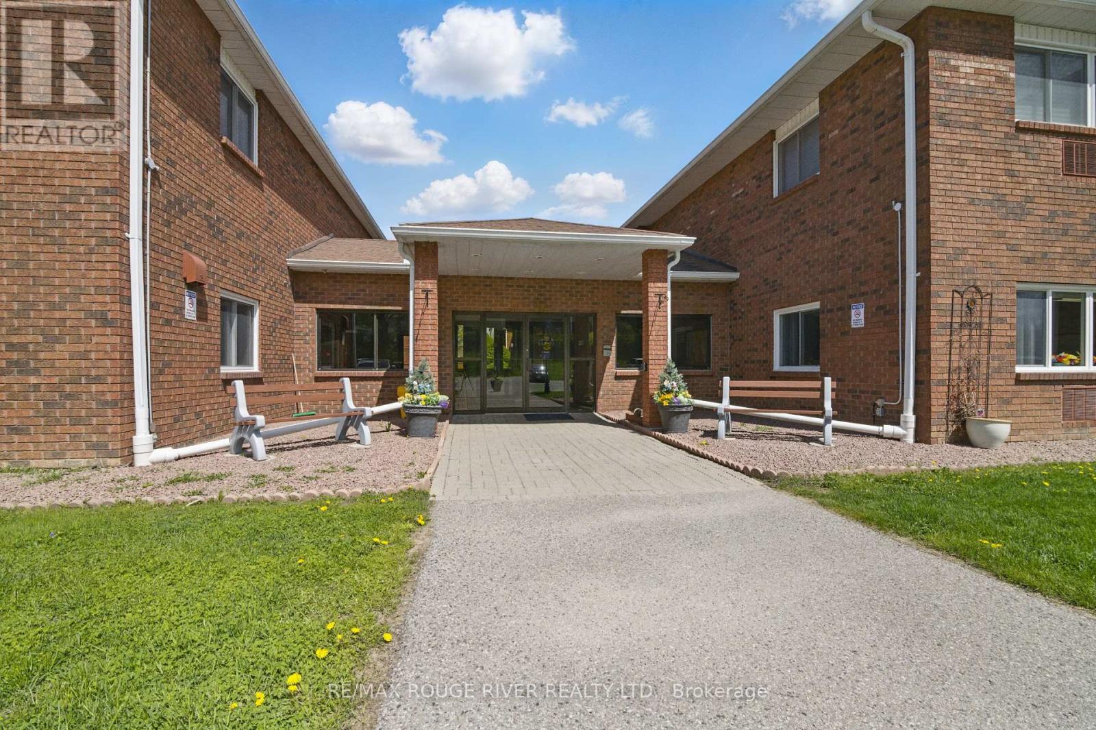 222 - 475 Parkhill Road W, Peterborough, Ontario  K9H 7M5 - Photo 5 - X12140598
