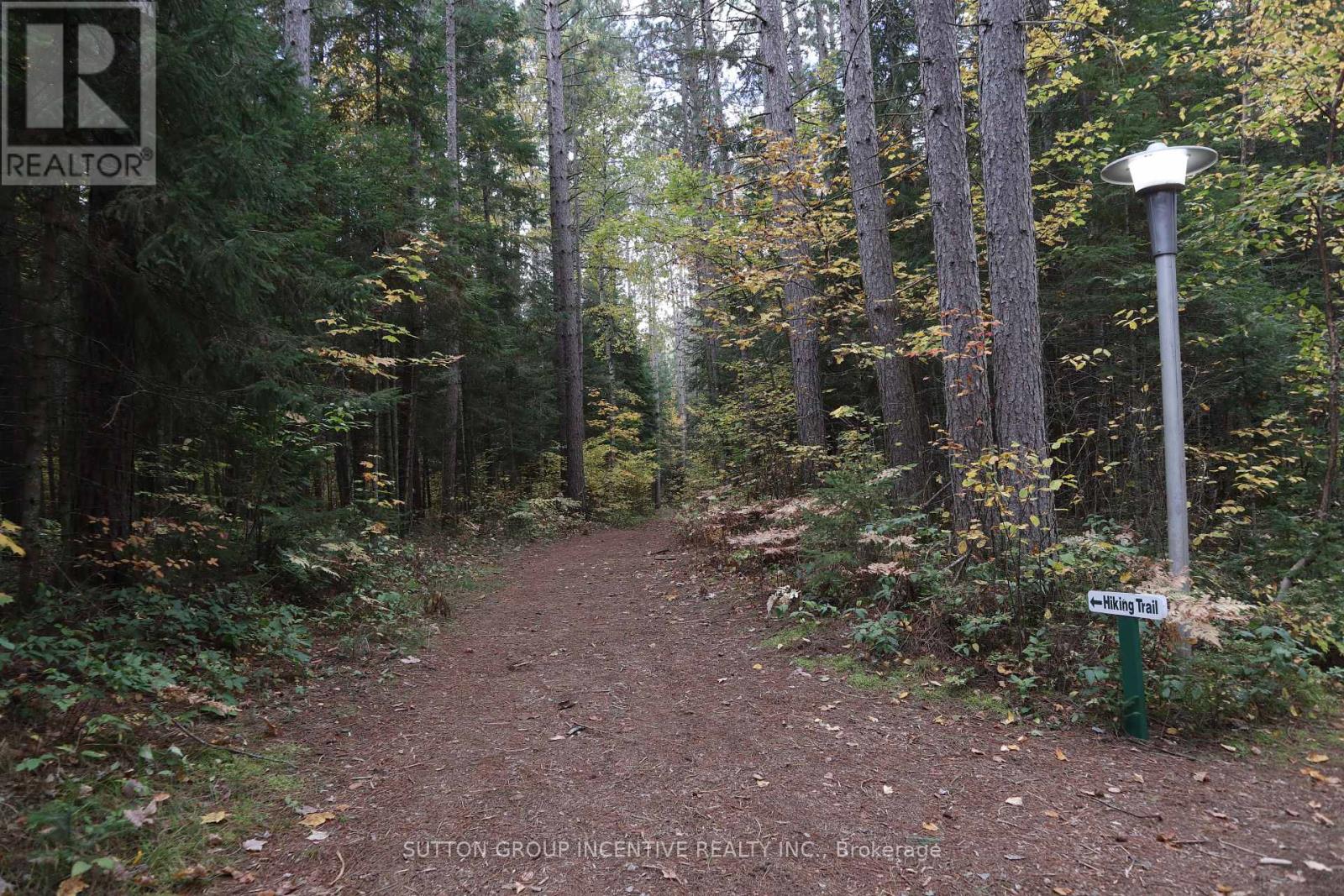 2883 Hwy 60 Highway, Lake Of Bays (Franklin), Ontario  P0A 1H0 - Photo 18 - X12140605