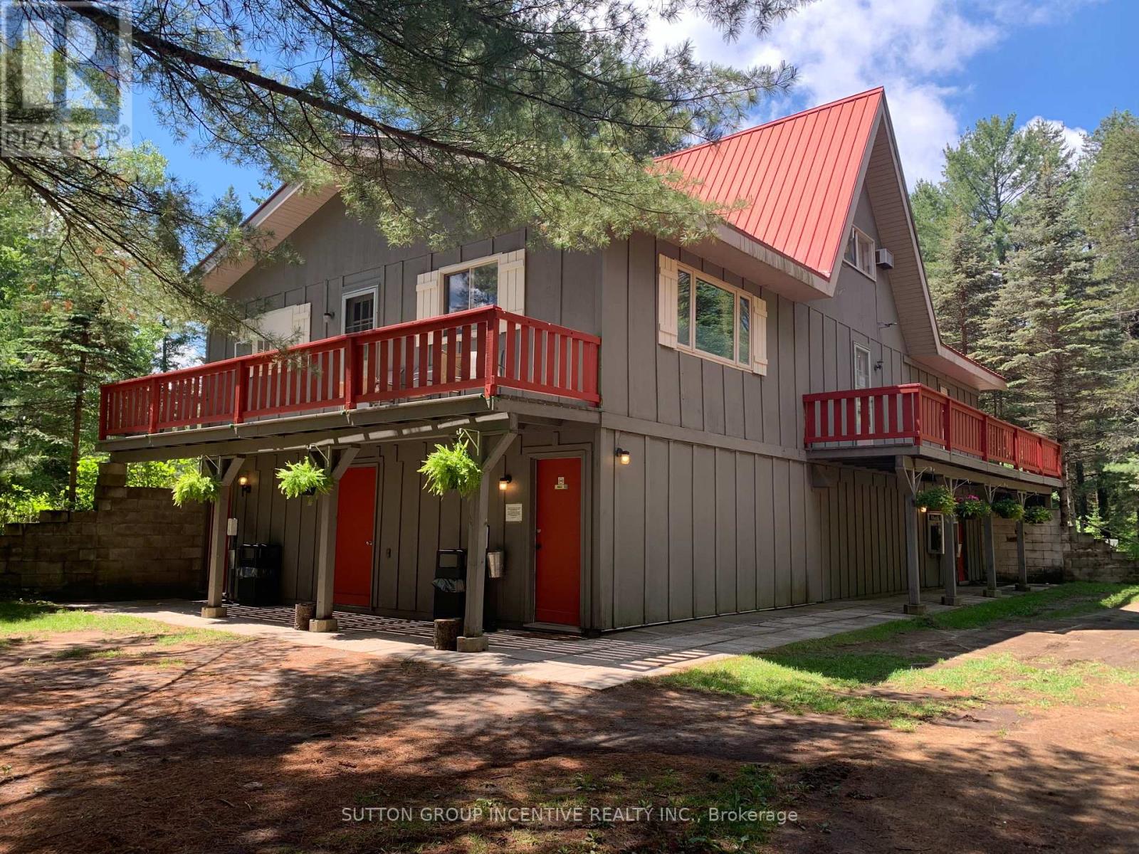 2883 Hwy 60 Highway, Lake Of Bays (Franklin), Ontario  P0A 1H0 - Photo 3 - X12140605