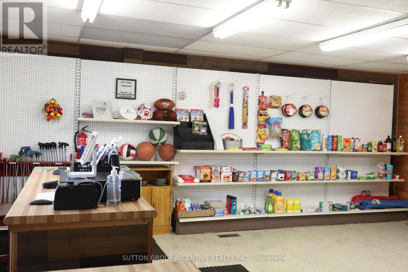 2883 Hwy 60 Highway, Lake Of Bays (Franklin), Ontario  P0A 1H0 - Photo 7 - X12140605