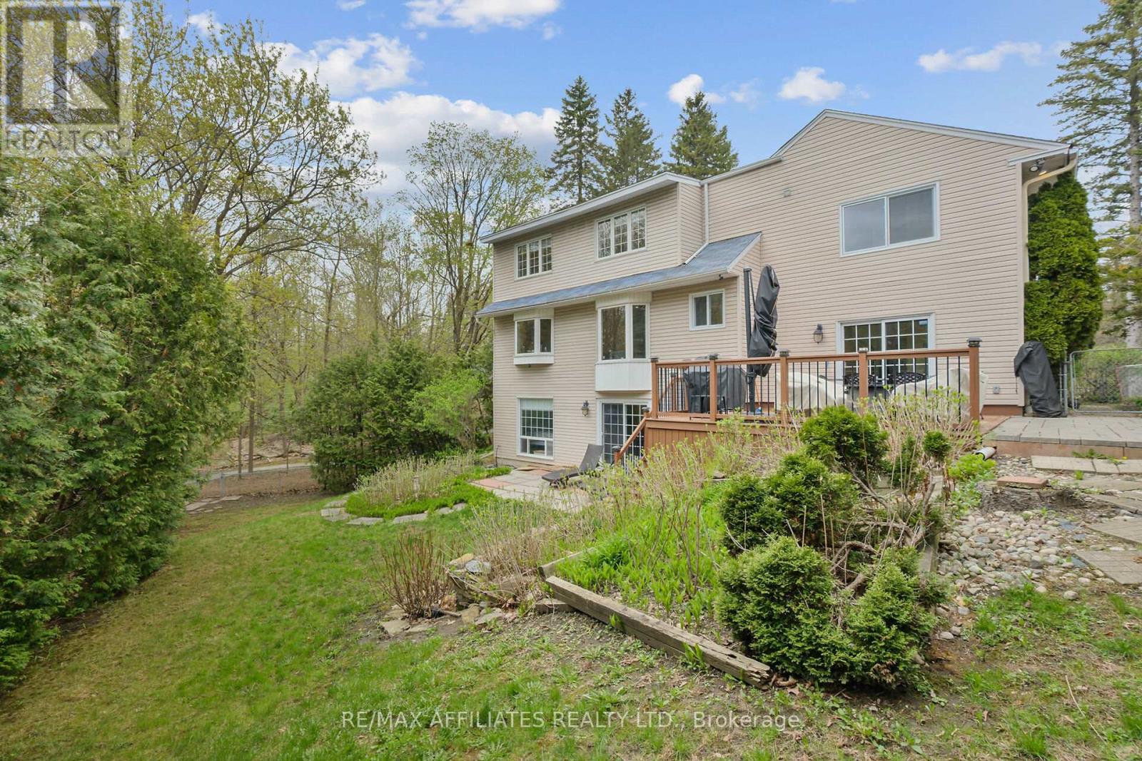 28 Qualicum Street, Ottawa, Ontario  K2H 7G8 - Photo 35 - X12140664