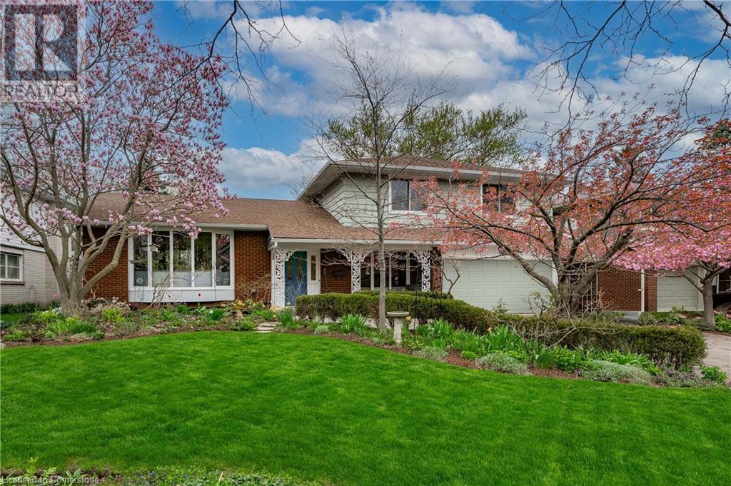 5111 BAYFIELD Crescent, Burlington, Ontario
