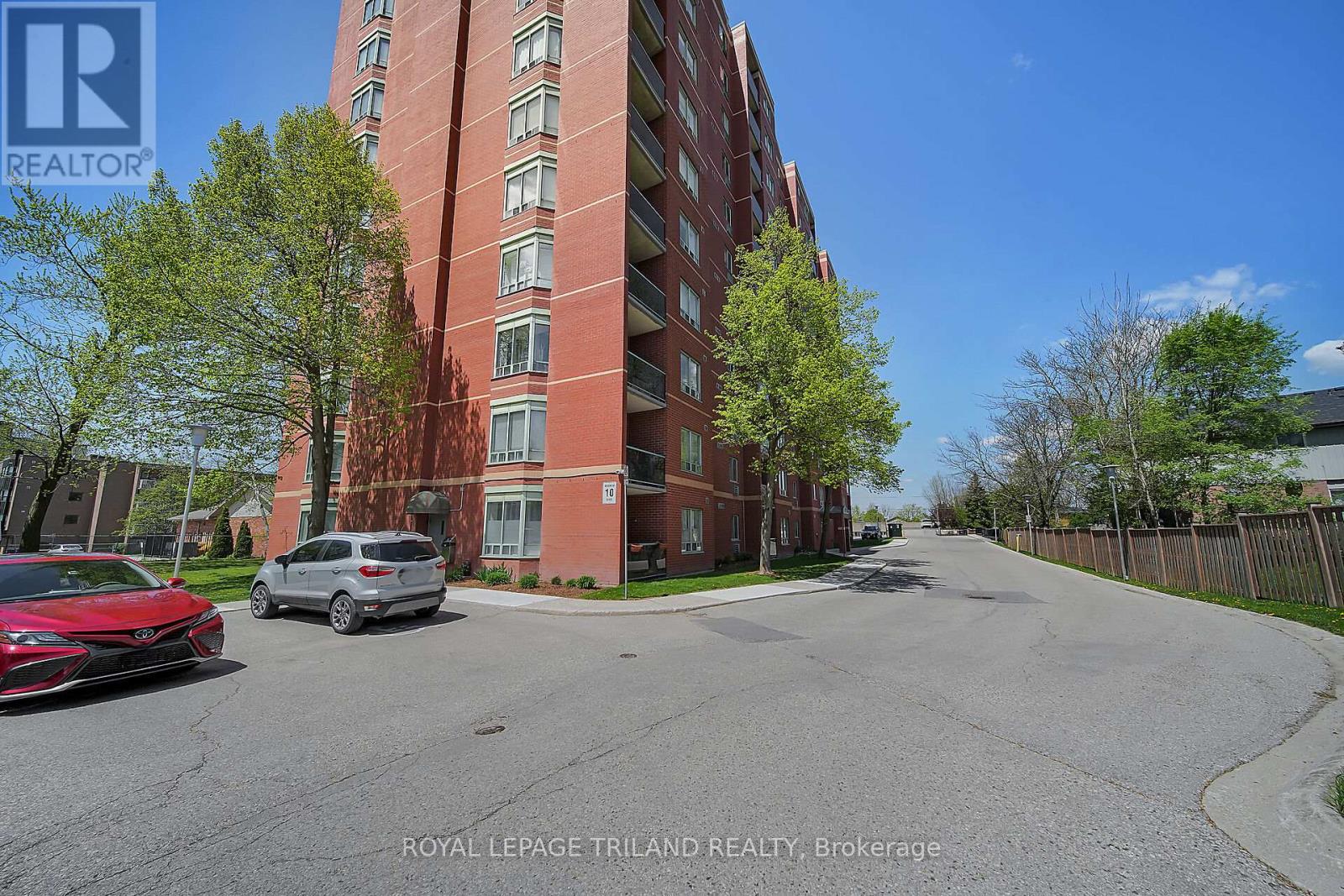 902 - 76 BASE LINE ROAD W, london south (south e), Ontario