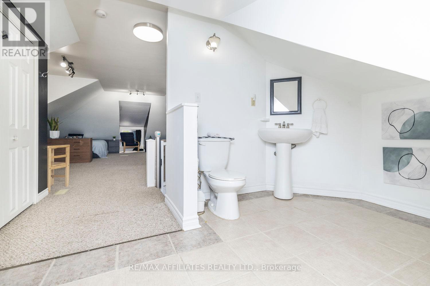 5601 Centennial Lake Road, Greater Madawaska, Ontario  K0J 2R0 - Photo 20 - X12035153