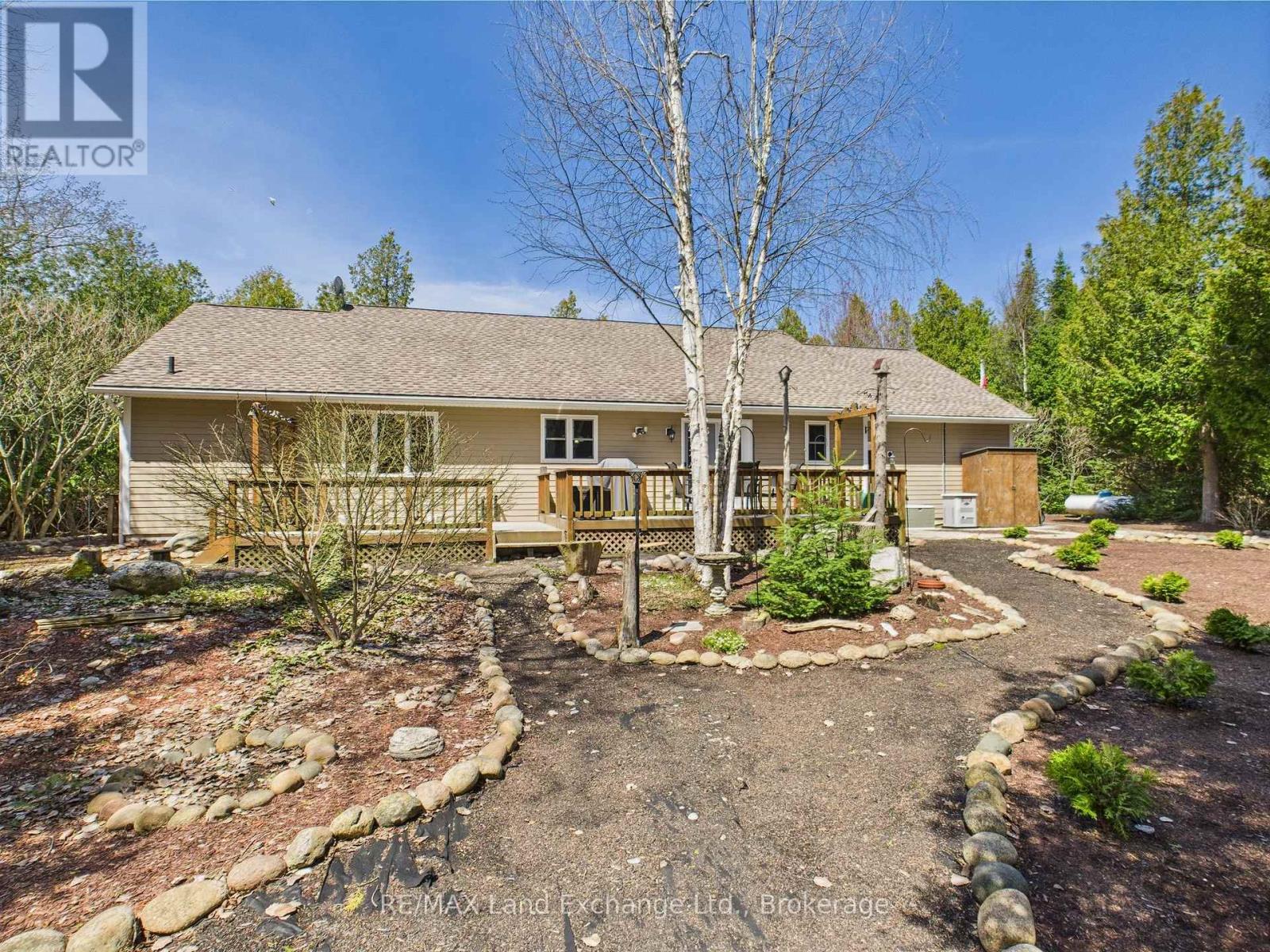 480 Sunset Drive, Kincardine, Ontario  N0H 2C0 - Photo 23 - X12140685
