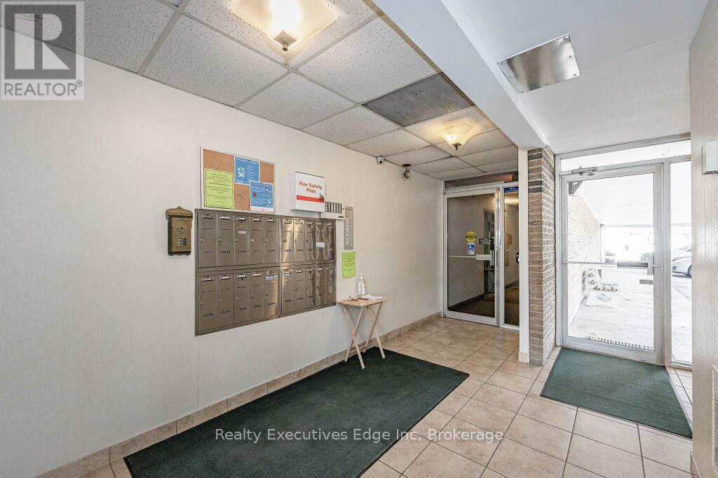 Property at 307 - 234 WILLOW ROAD image 5