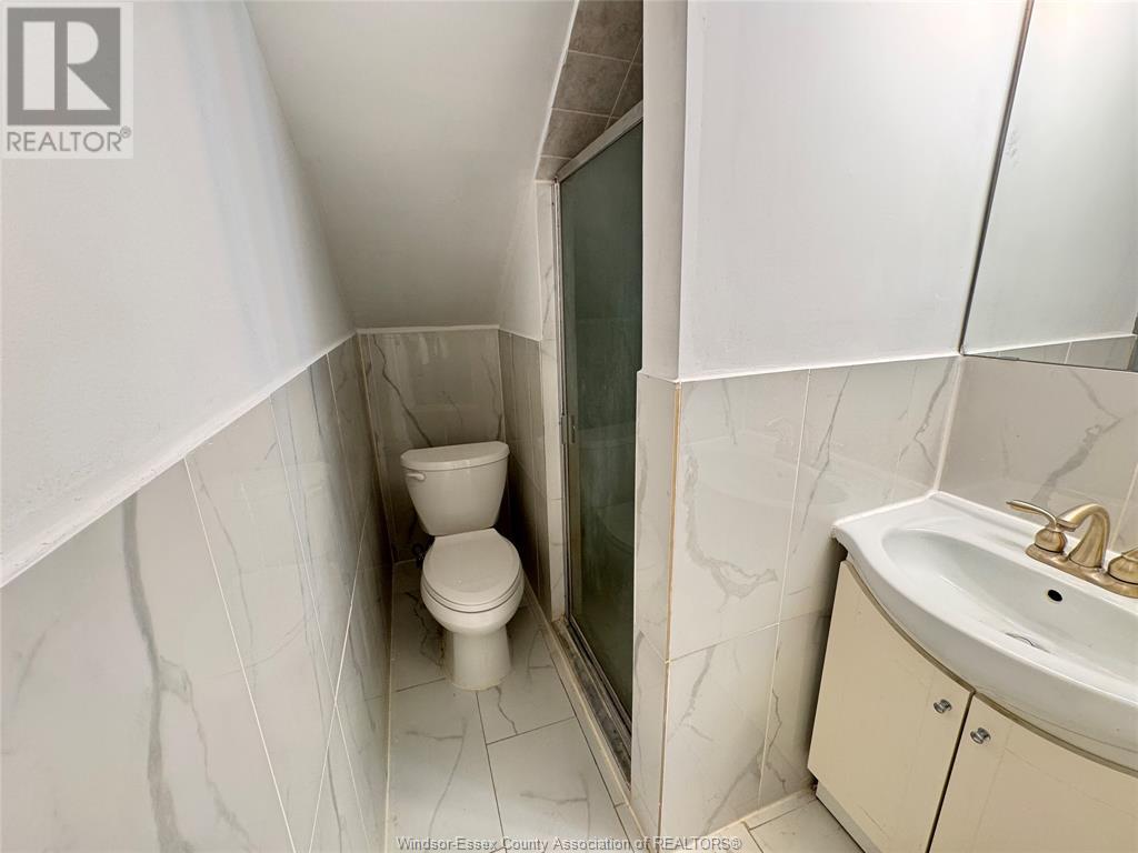 490 Campbell Avenue, Windsor, Ontario  N9B 2H4 - Photo 10 - 25011747