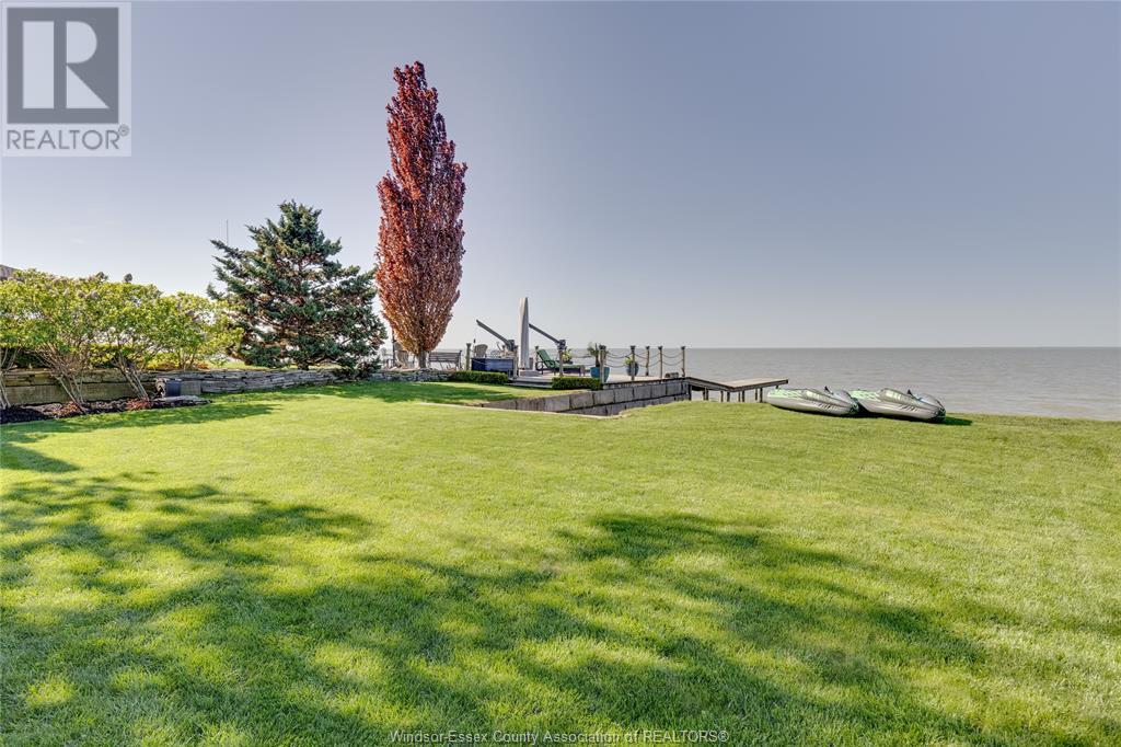 Property at 677 Ross Beach image 2