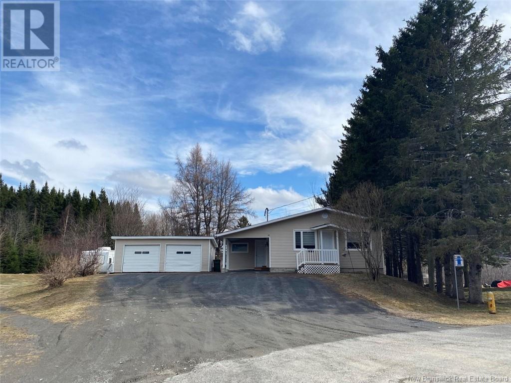 16 Sénateur Street, Saint-Basile, New Brunswick