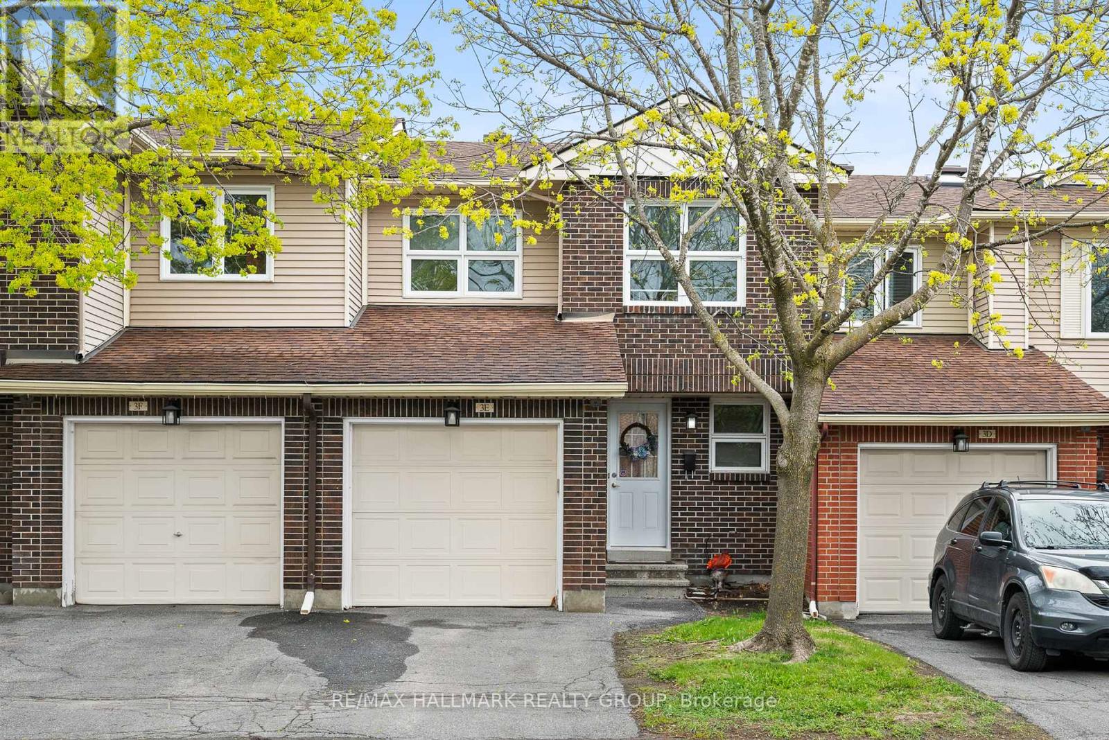 139 - 3E CASTLEBROOK LANE, Ottawa, Ontario