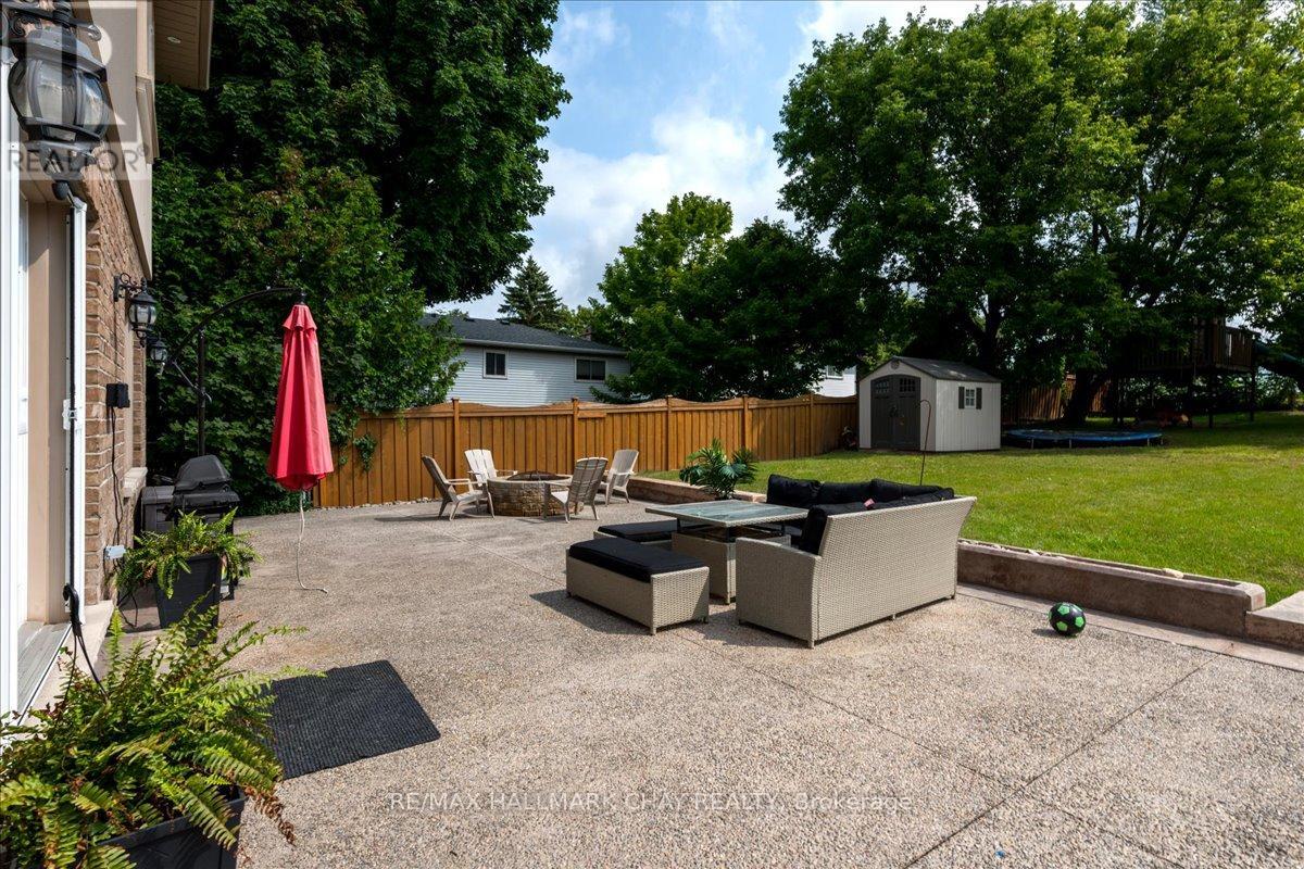49 Hamilton Drive, Newmarket, Ontario  L3Y 3E7 - Photo 21 - N12140683