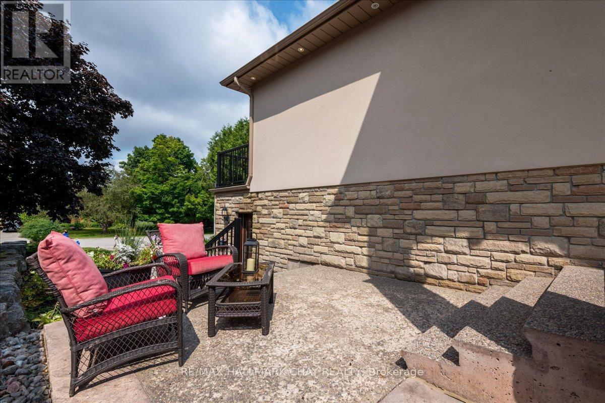 49 Hamilton Drive, Newmarket, Ontario  L3Y 3E7 - Photo 27 - N12140683