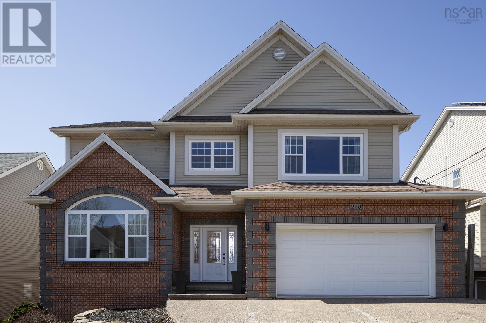 Property at 210 Bellbrook Crescent image 2