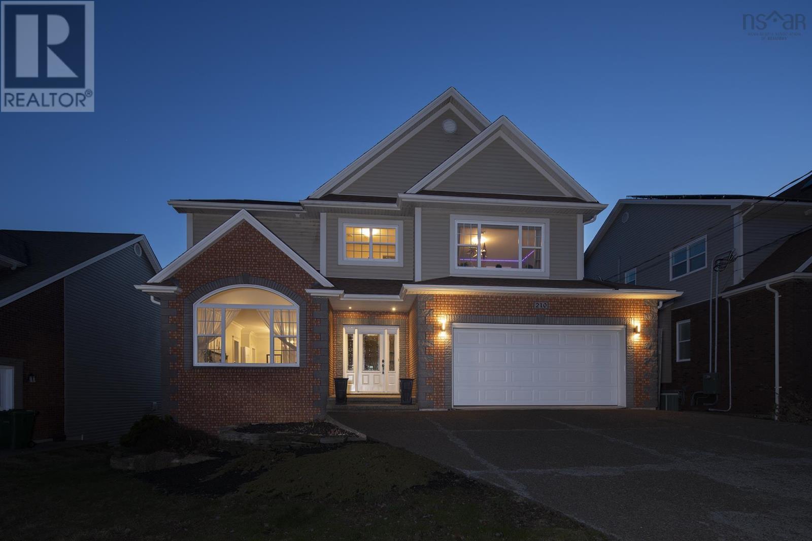 Property at 210 Bellbrook Crescent image 3