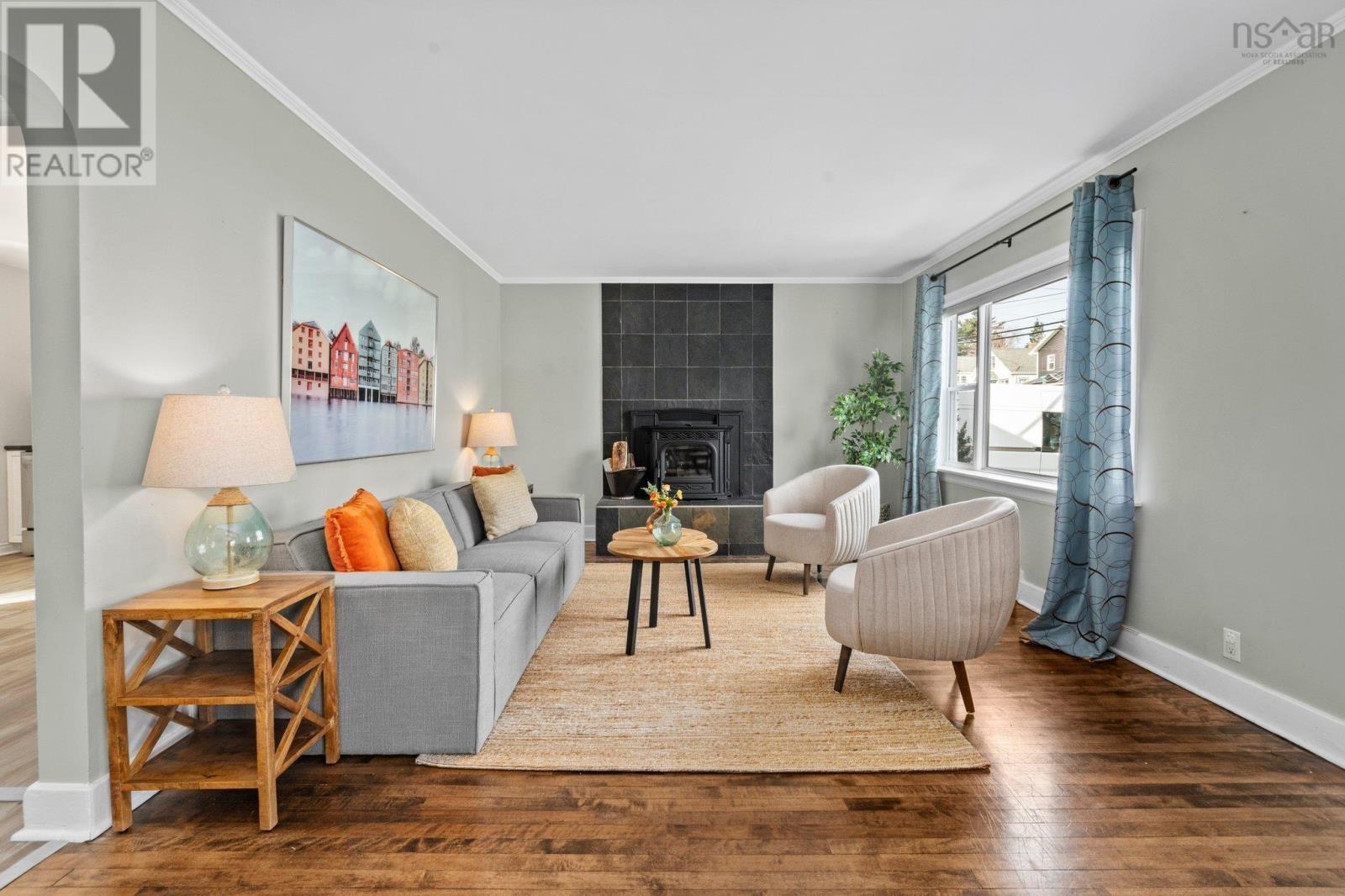 Property at 36 Arlington Avenue image 5