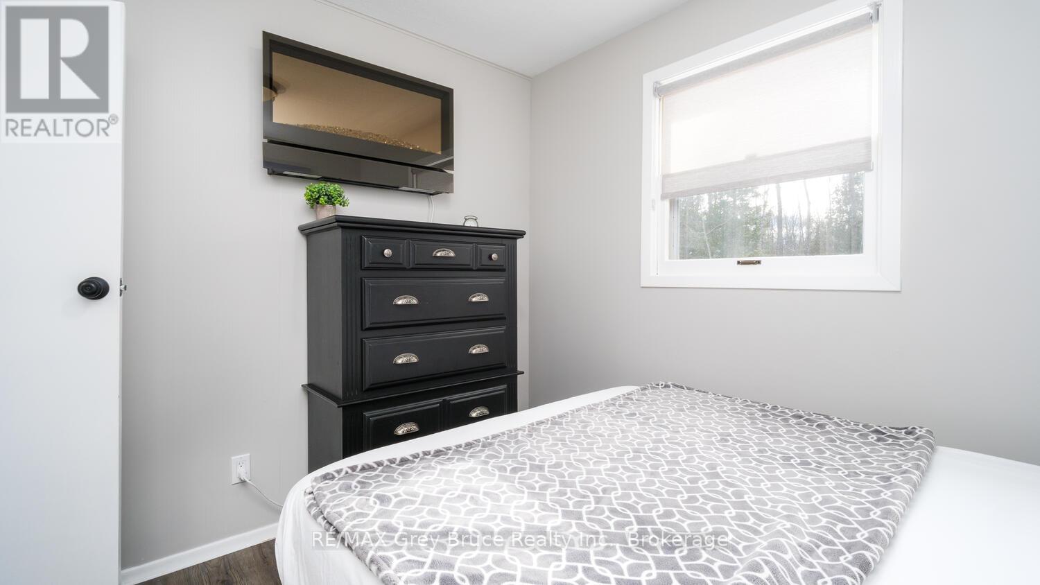 12 Pierce Street S, South Bruce Peninsula, Ontario  N0H 2T0 - Photo 27 - X11883721