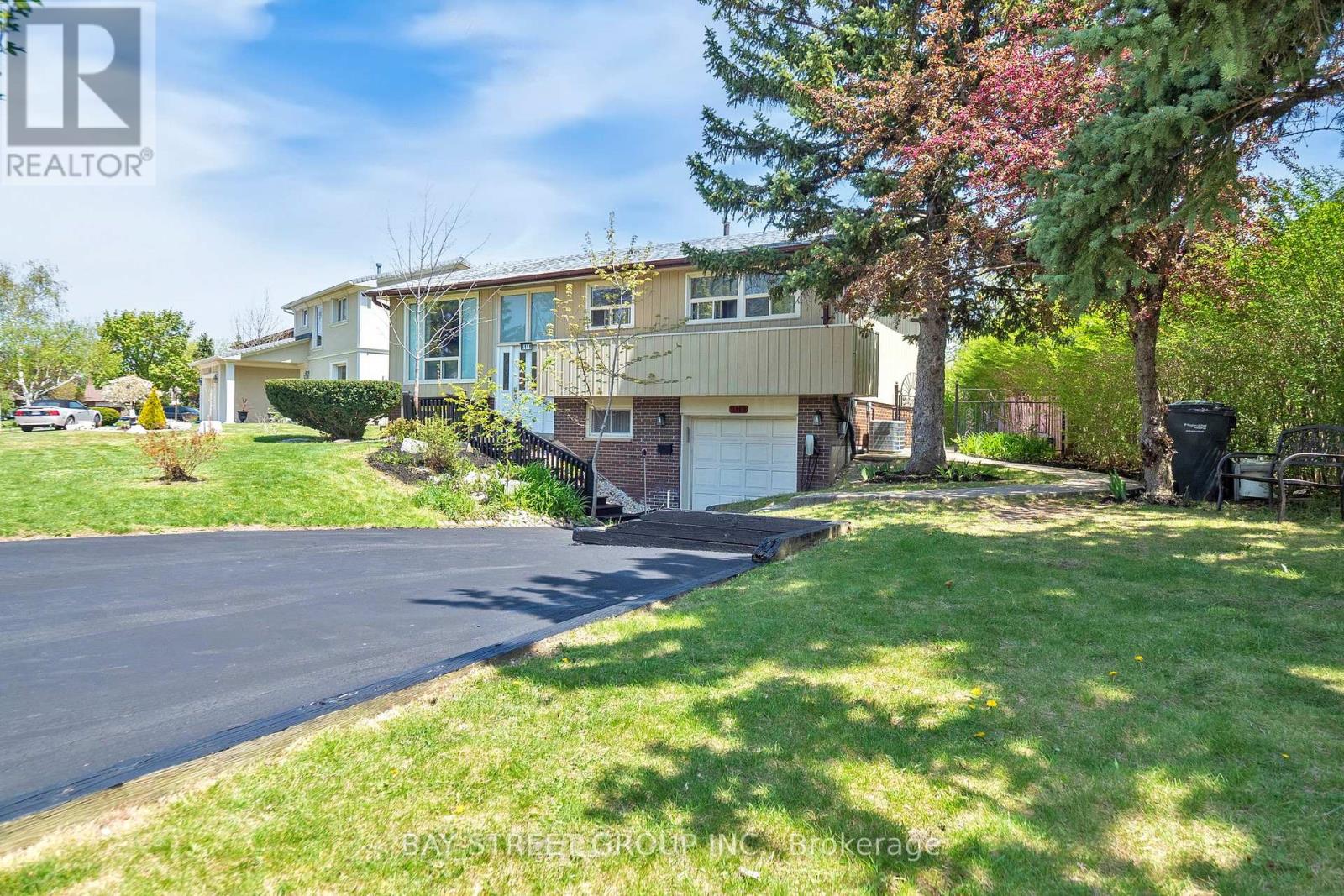 6119 Wabukayne Court, Mississauga, Ontario  L5N 2B1 - Photo 46 - W12140687
