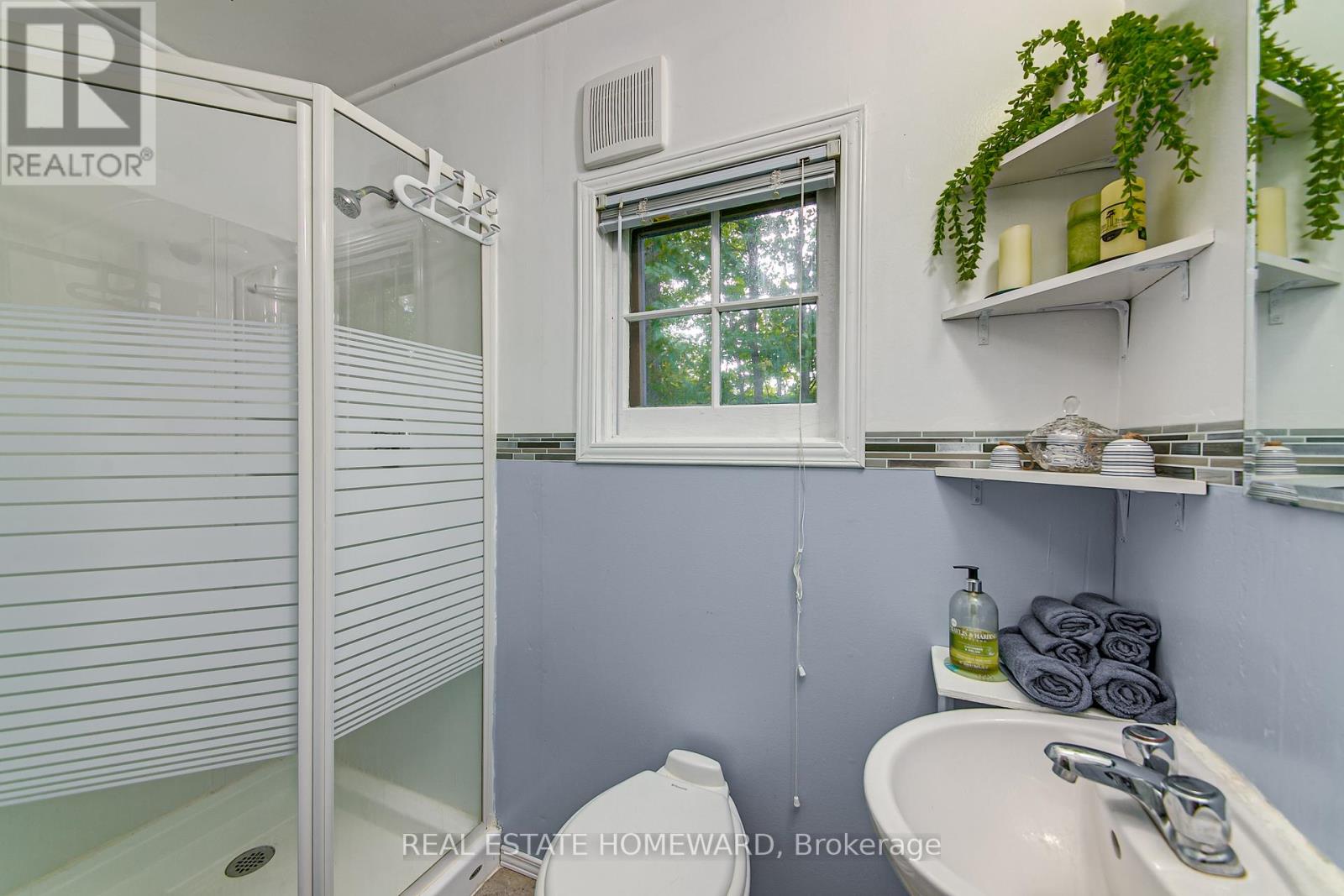 1046 Bea Dale Lane N, Gravenhurst, Ontario  P0E 1N0 - Photo 22 - X12140701