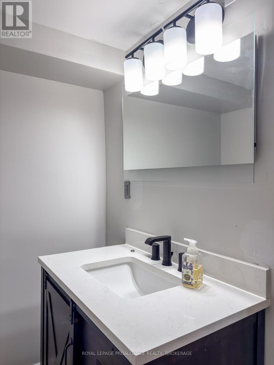 51 Hyde Street, Kingston (City Southwest), Ontario  K7M 4S7 - Photo 27 - X12140726