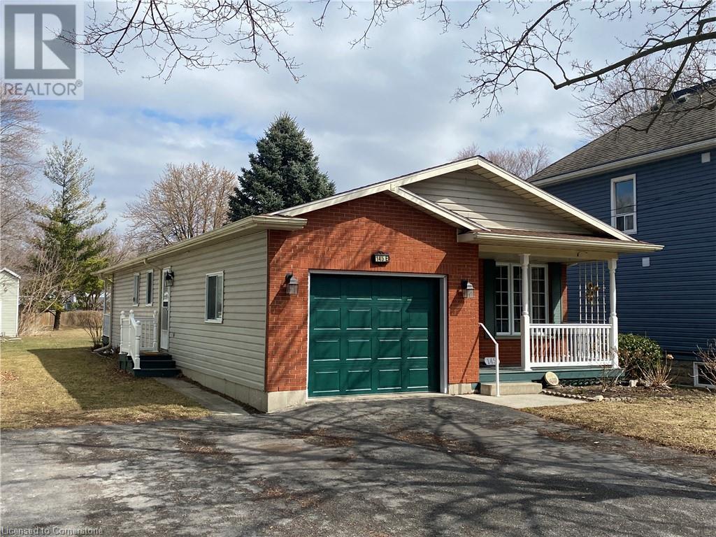 Property at 145 CROSS Street E image 2