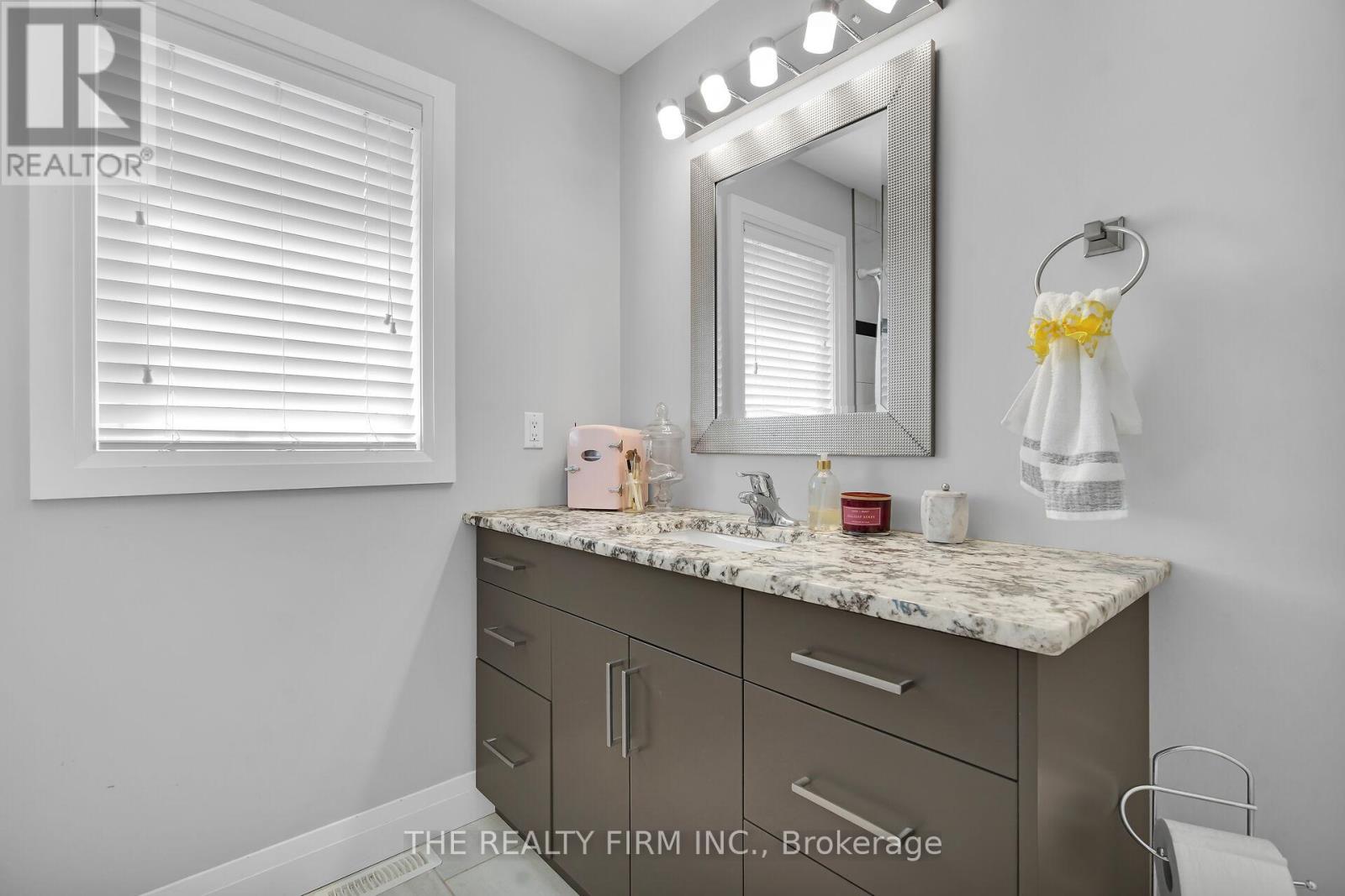 383 Tansbury Street, London North (North E), Ontario  N6G 0R6 - Photo 28 - X12140717