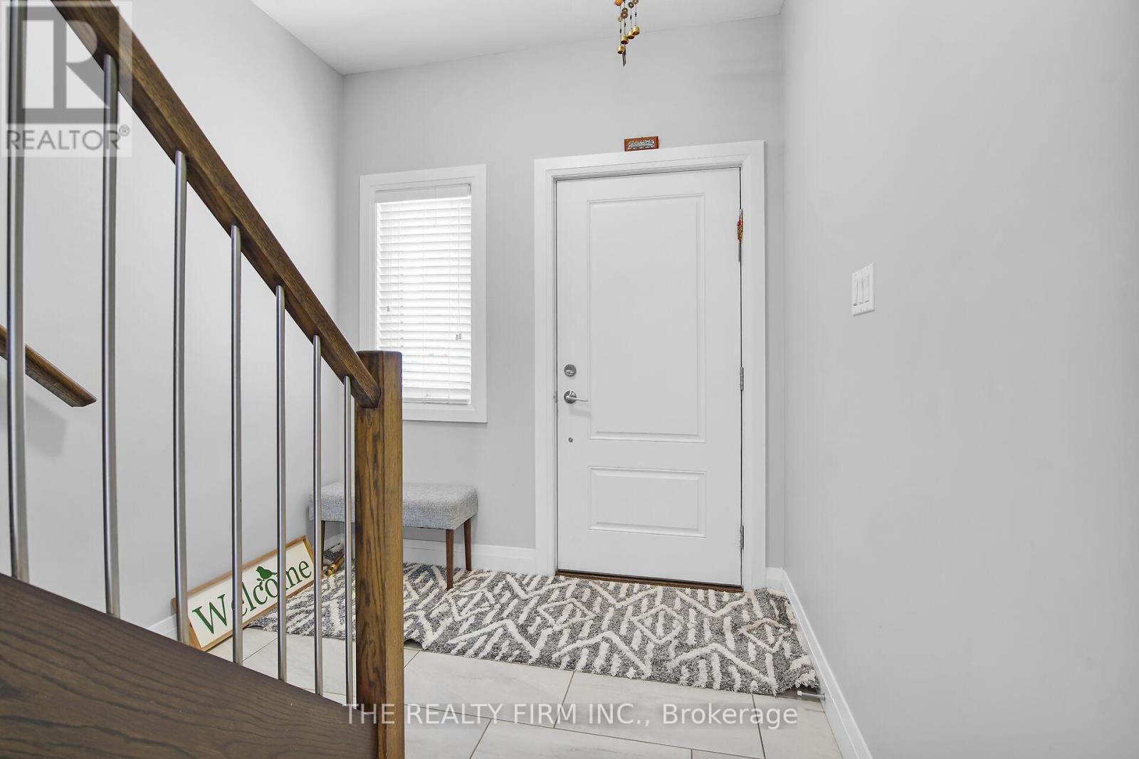 383 Tansbury Street, London North (North E), Ontario  N6G 0R6 - Photo 4 - X12140717