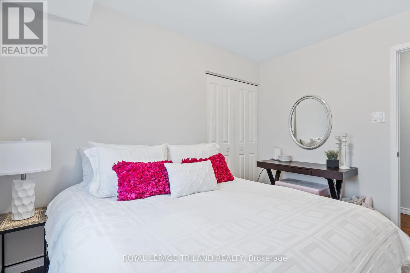294 Grand View Avenue, London South, Ontario  N6K 2S9 - Photo 20 - X12140728