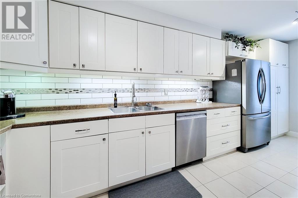 2297 Mountain Grove Avenue, Burlington, Ontario  L7P 2H8 - Photo 14 - 40724689