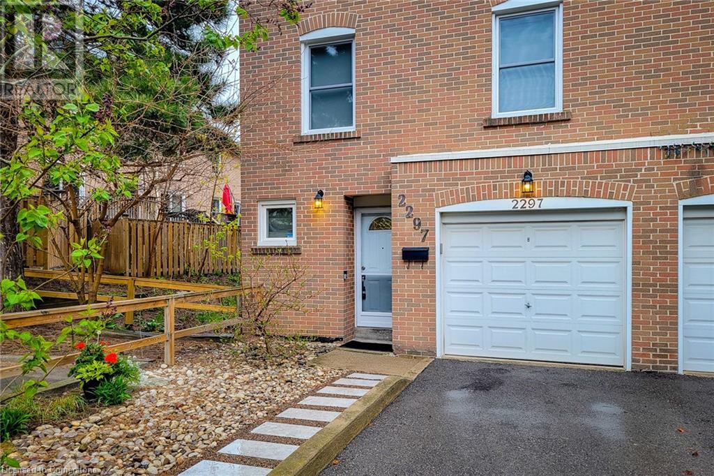 2297 Mountain Grove Avenue, Burlington, Ontario  L7P 2H8 - Photo 3 - 40724689