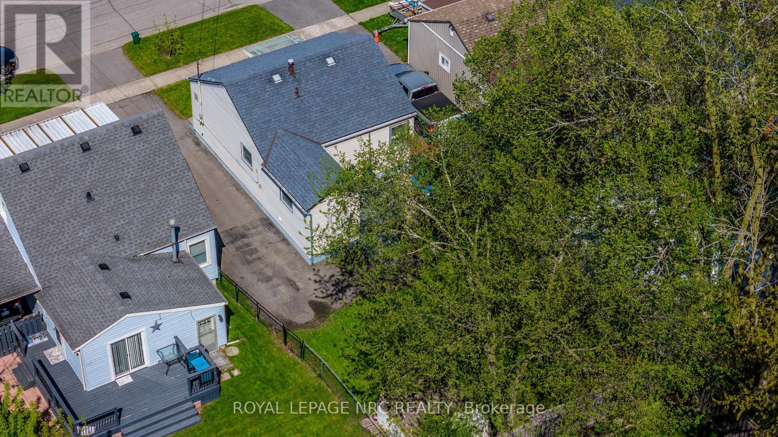35 Mary Street, Fort Erie (Central), Ontario  L2A 4A4 - Photo 31 - X12140742
