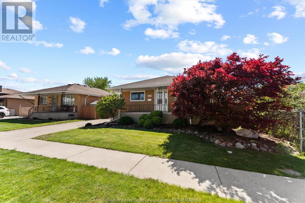 1211 Tourangeau, Windsor, Ontario  N8Y 4H8 - Photo 3 - 25011762