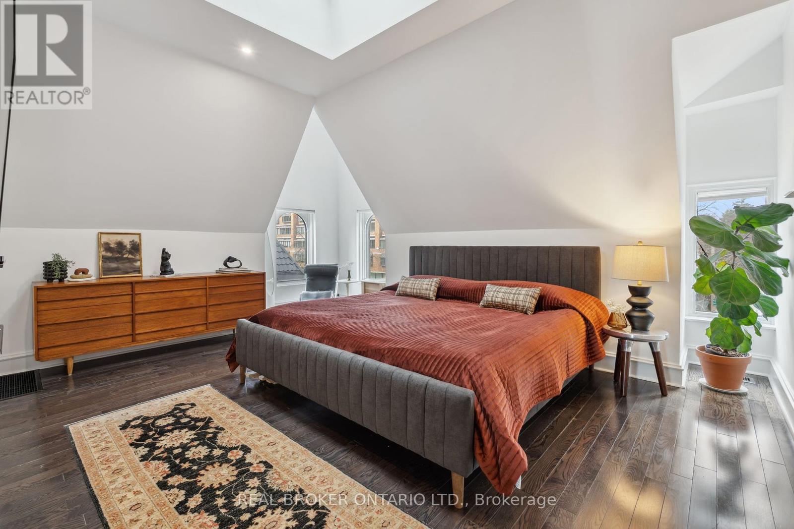 4 - 300 Avenue Road, Toronto, Ontario  M4V 2H1 - Photo 36 - C12140719