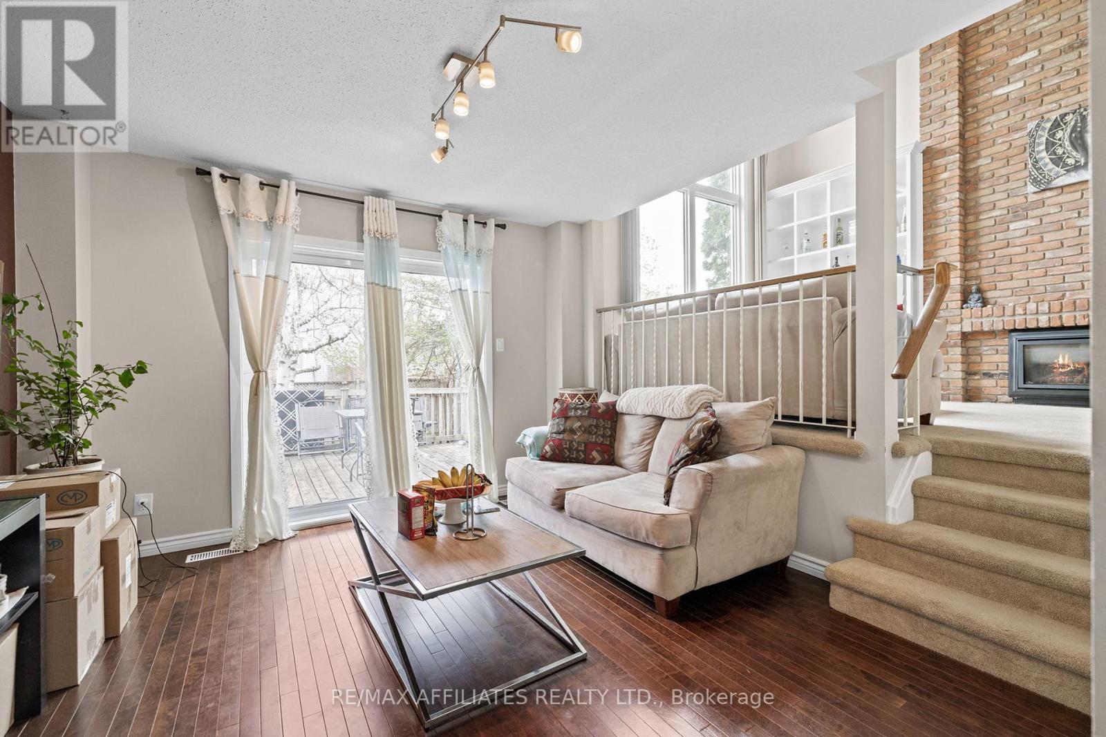 43 Bluegrass Drive, Ottawa, Ontario  K2M 1G2 - Photo 13 - X12140710