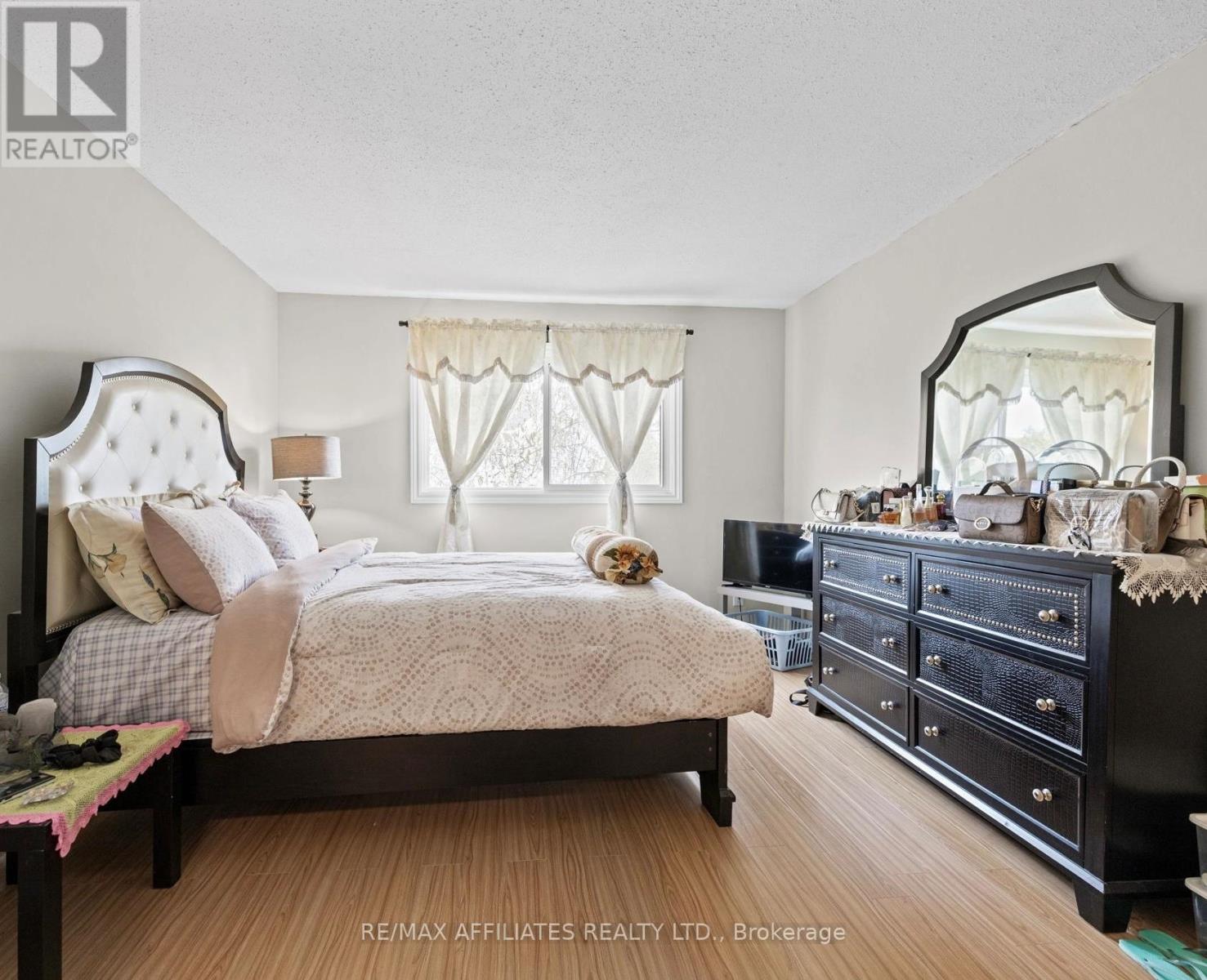 43 Bluegrass Drive, Ottawa, Ontario  K2M 1G2 - Photo 18 - X12140710