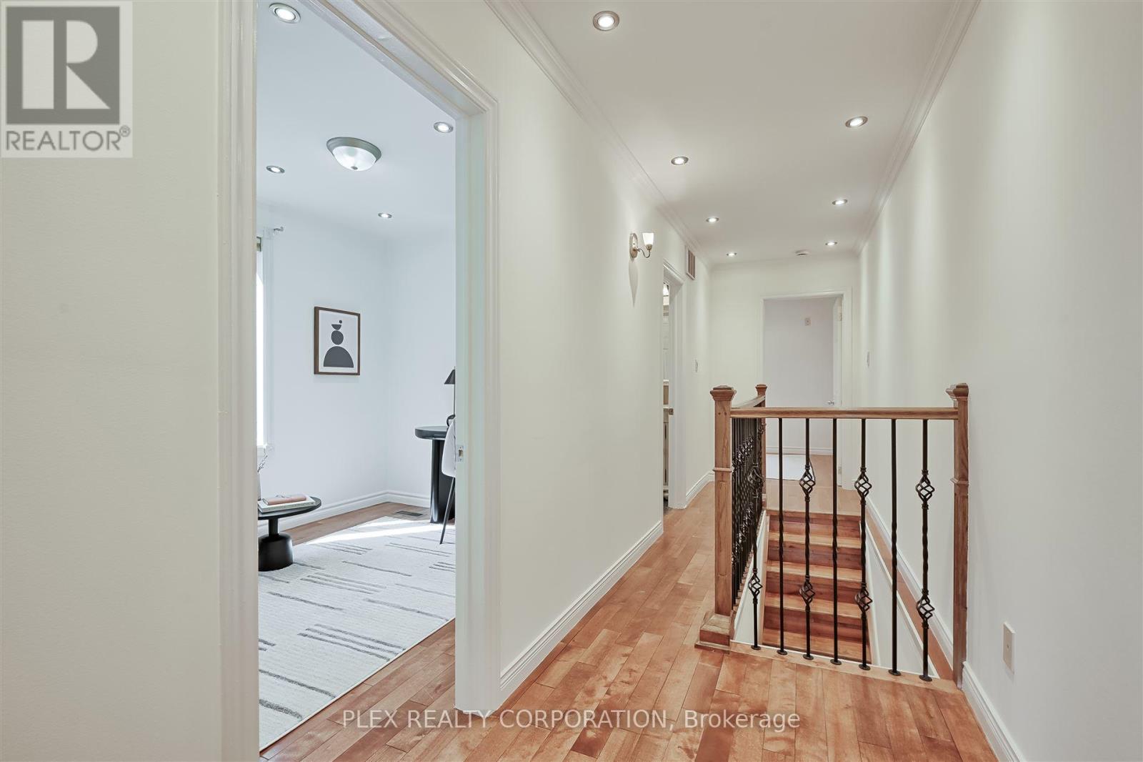 192 Coxwell Avenue, Toronto, Ontario  M4L 3B2 - Photo 17 - E12140747