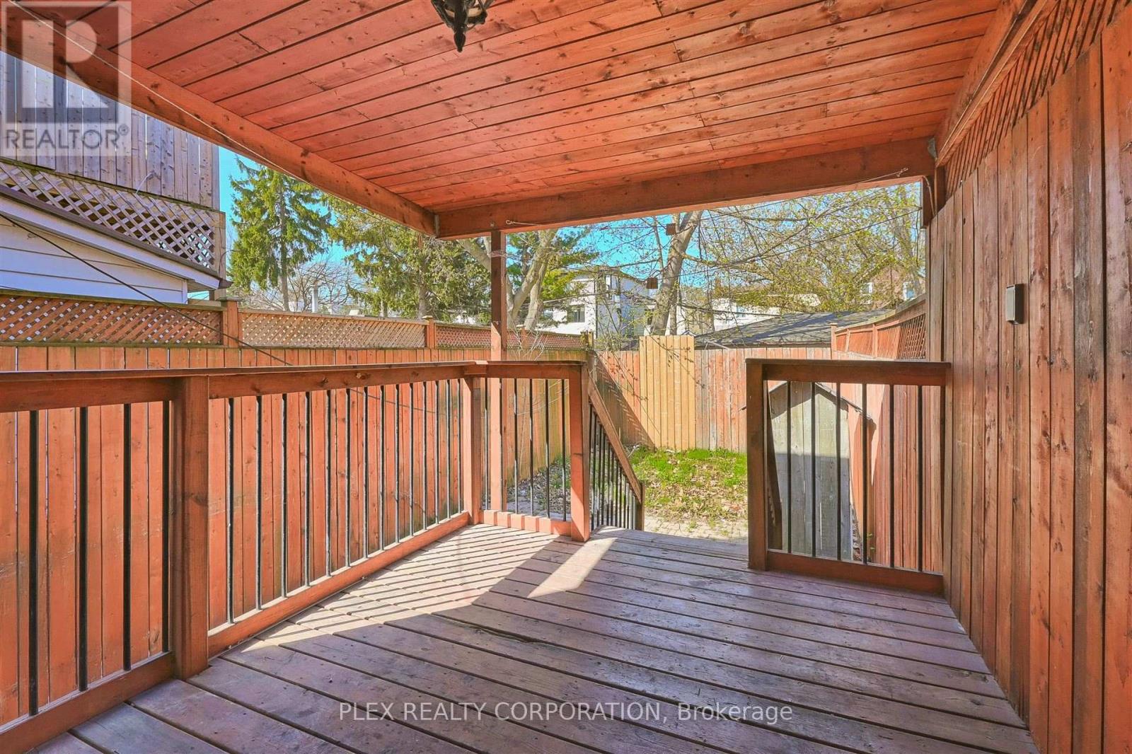 192 Coxwell Avenue, Toronto, Ontario  M4L 3B2 - Photo 33 - E12140747
