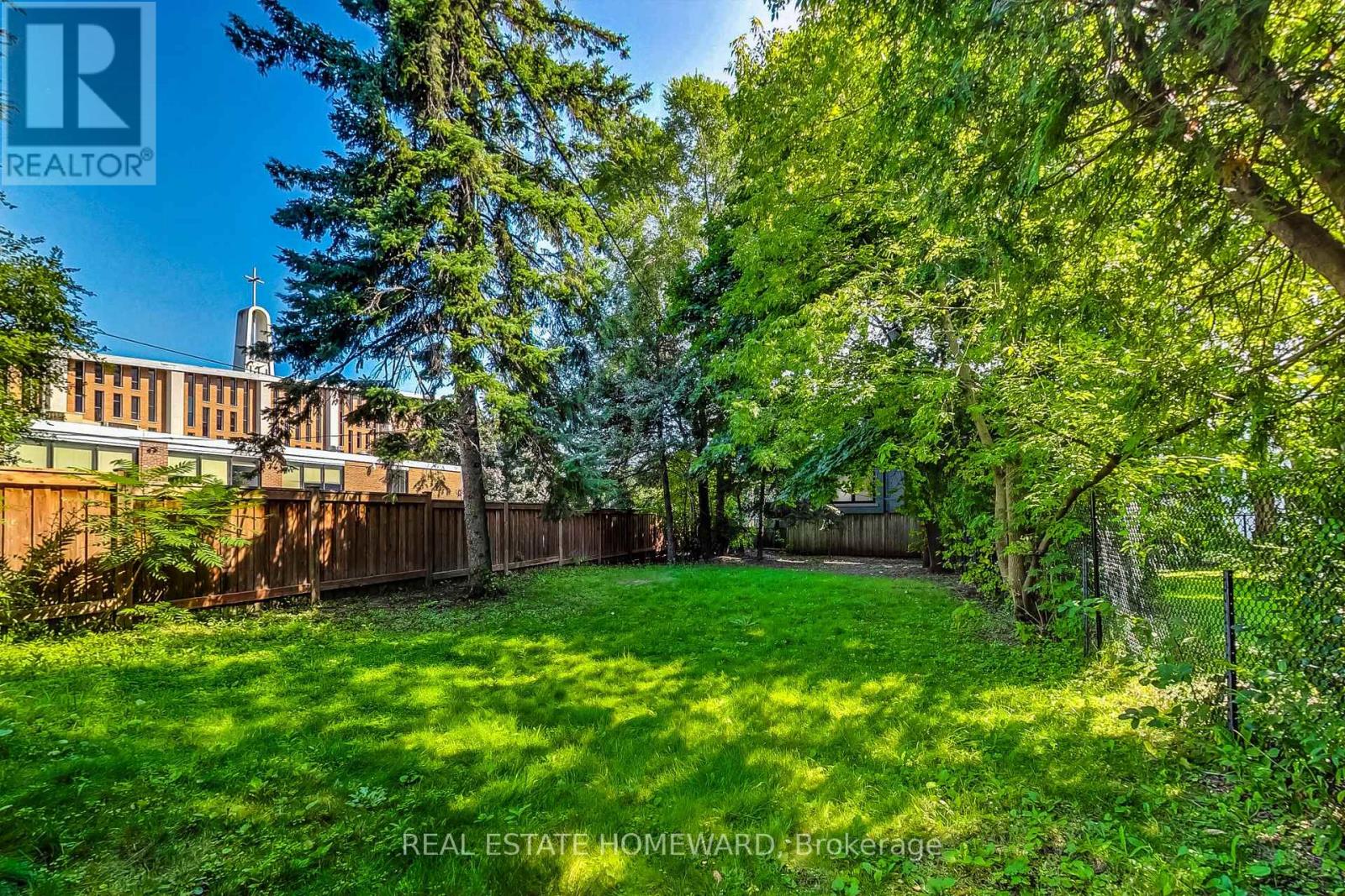 51 Edgecombe Avenue, Toronto, Ontario  M5N 2X4 - Photo 27 - C12099287
