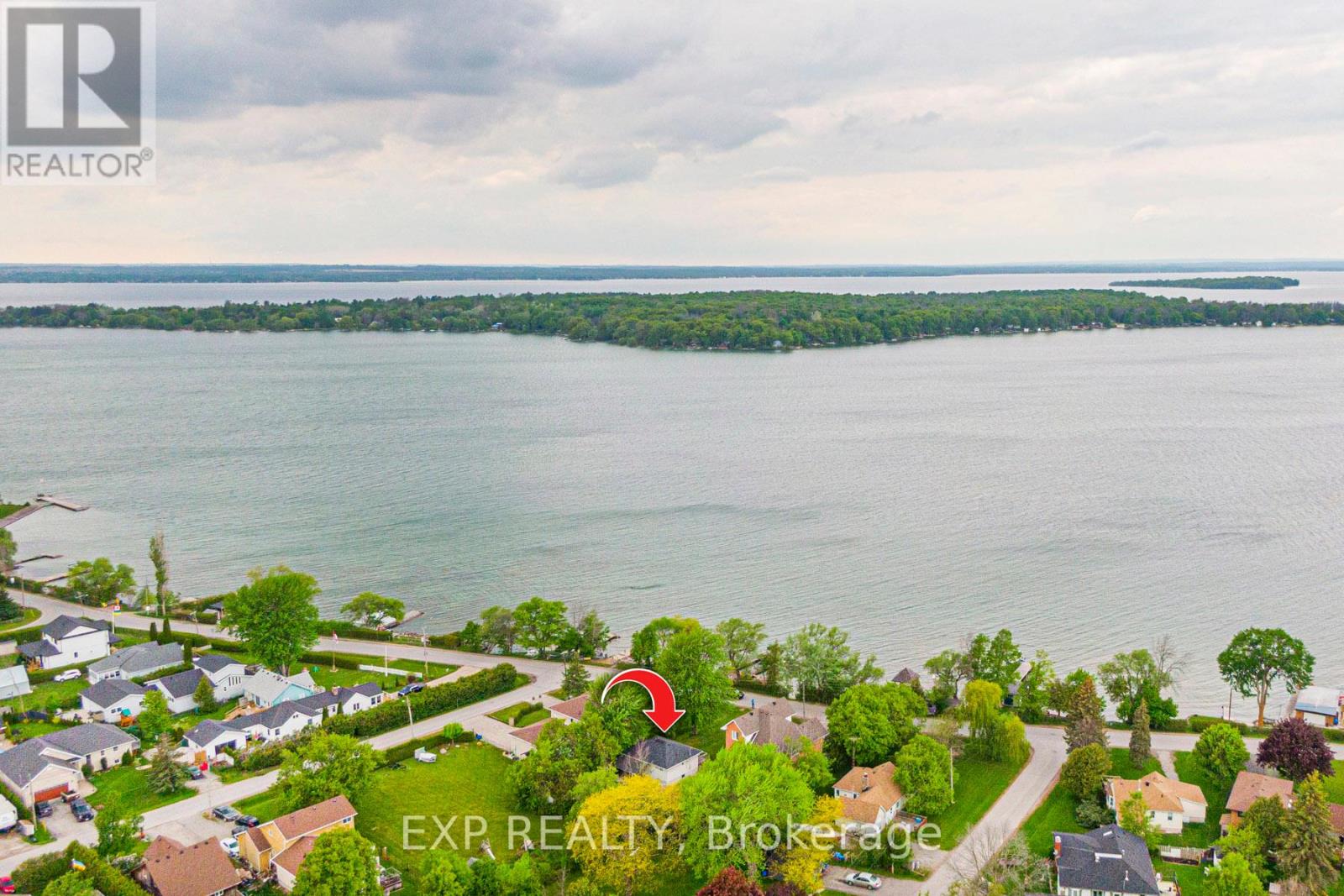 17 Lake Drive E, Georgina (Historic Lakeshore Communities), Ontario  L4P 3E9 - Photo 22 - N12140725