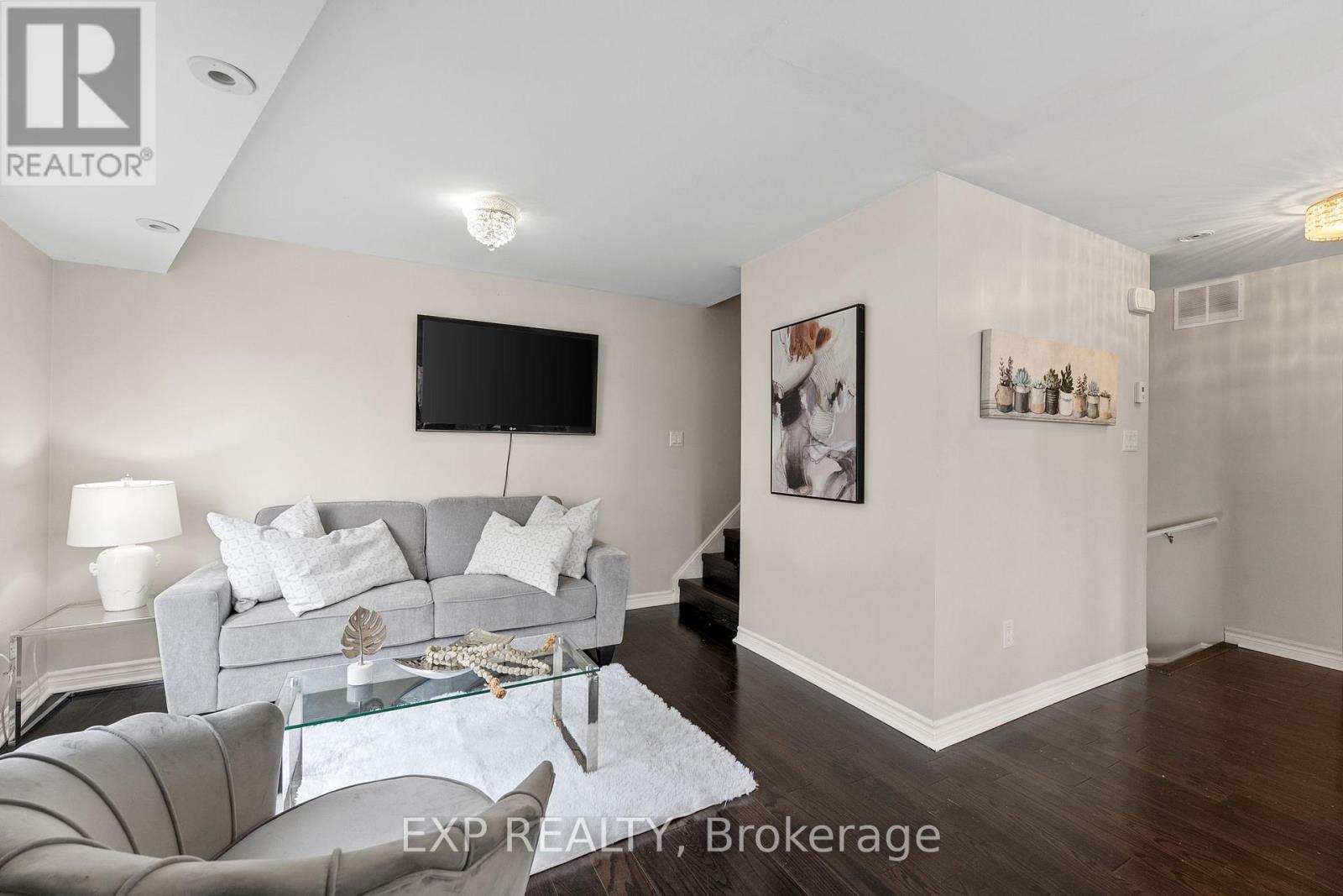 238 - 316 John Street, Markham, Ontario  L3T 0A7 - Photo 9 - N12140751