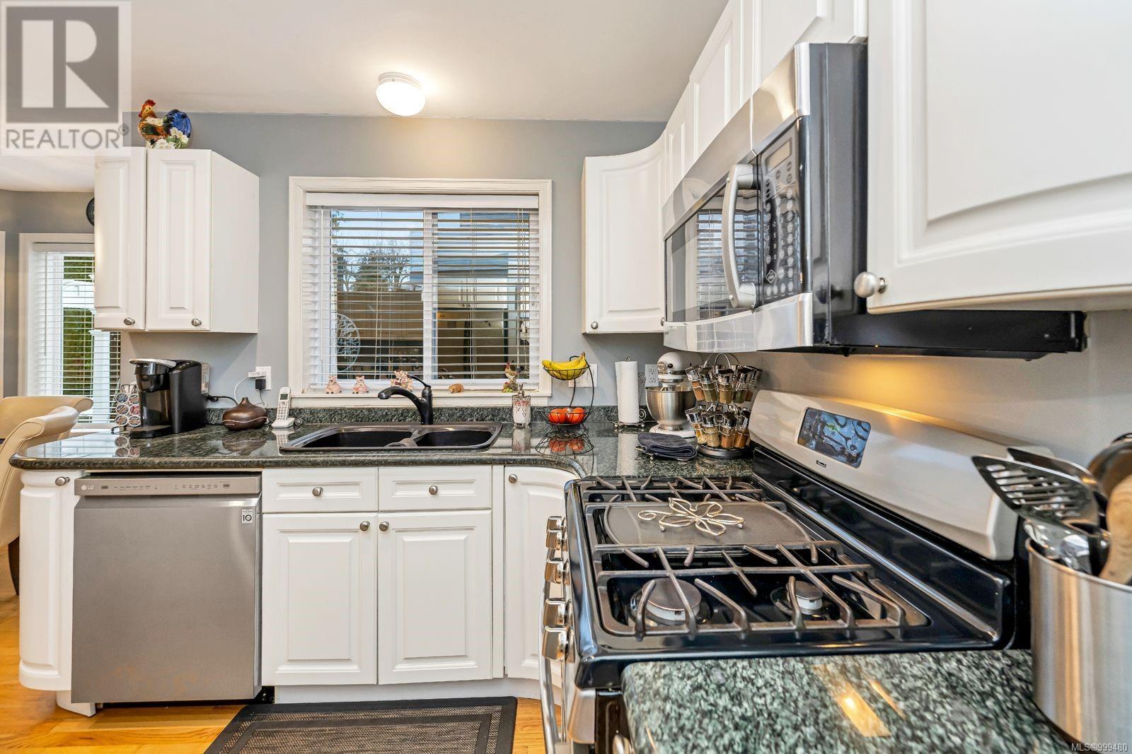 Property at 2517 Trillium Terr image 1